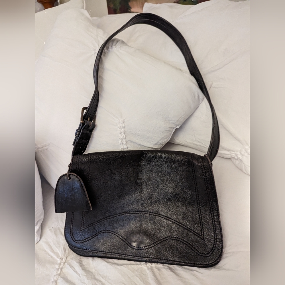 MAGELLAN'S COLUMBIA GENUINE SOFT BLACK CALF LEATHER SHOULDER HANDBAG
